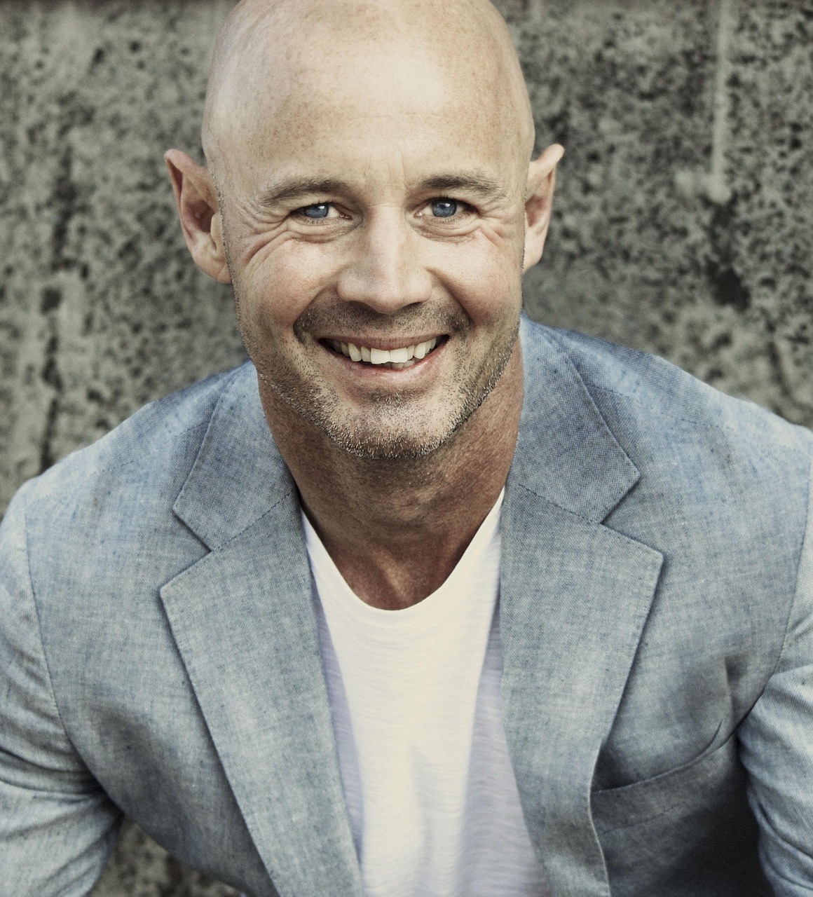 Inconsistent corporate headshot example one